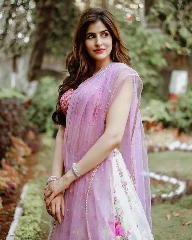 Staggering Looks Of Sakshi Malik In Ethnic Dress